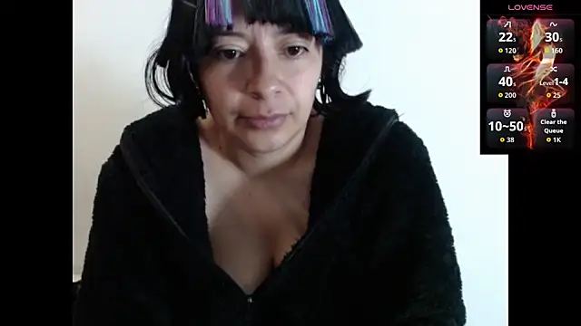 Snapshot of Acelinrose chatting on October 2025 10:25:01 AM Acelinrose online show from October 2025 10:25:01 AM