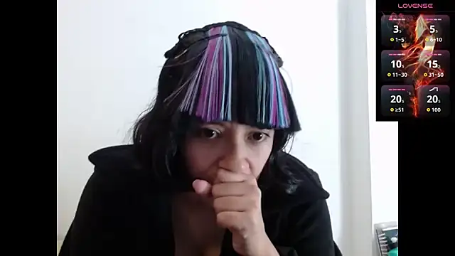 Snapshot of Acelinrose chatting on October 2025 09:58:02 PM Acelinrose online show from October 2025 09:58:02 PM