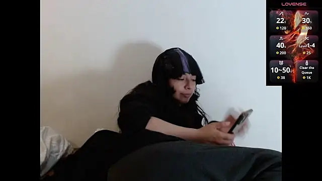 Snapshot of Acelinrose chatting on October 2025 10:37:01 PM Acelinrose online show from October 2025 10:37:01 PM