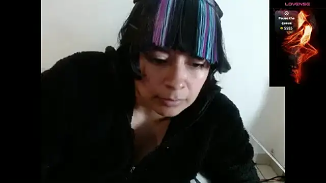 Snapshot of Acelinrose chatting on November 2025 02:10:02 AM Acelinrose online show from November 2025 02:10:02 AM