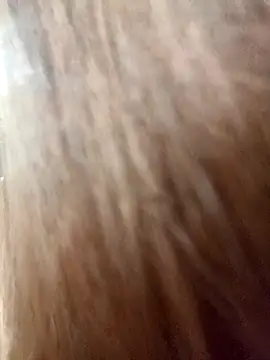 zuzuuLy online show from October 2025 03:24:02 PM