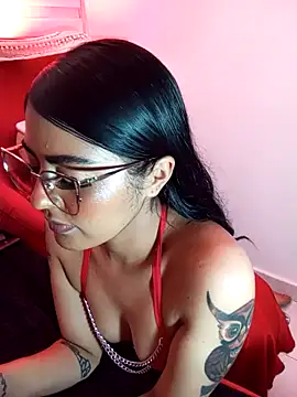 Snapshot of ValeNiitaLuv chatting on November 2025 11:03:01 PM ValeNiitaLuv online show from November 2025 11:03:01 PM