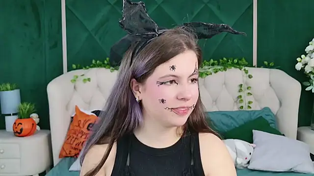 Snapshot of Akira_Halls chatting on October 2025 09:49:02 PM Akira Halls online show from October 2025 09:49:02 PM