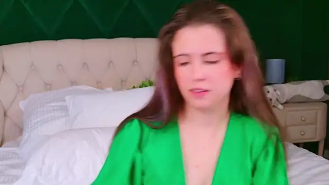 Snapshot of Akira_Halls chatting on November 2025 06:40:01 PM Akira Halls online show from November 2025 06:40:01 PM