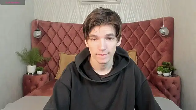 alfred joness online show from October 2025 06:48:01 AM