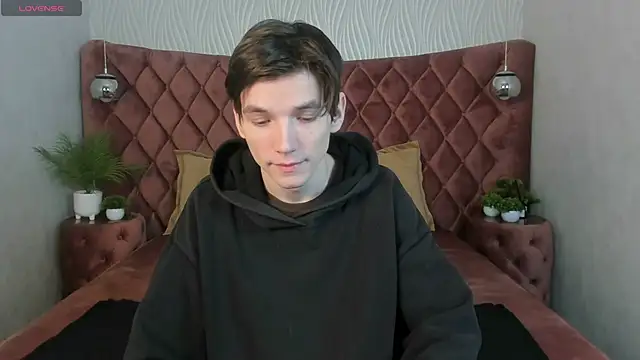 alfred joness online show from October 2025 06:46:01 AM