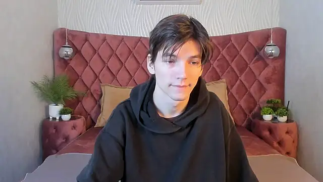 alfred joness online show from October 2025 07:21:02 AM