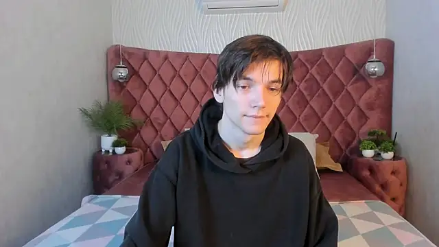 alfred joness online show from October 2025 07:20:01 AM