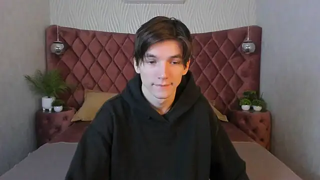 alfred joness online show from November 2025 06:49:01 AM