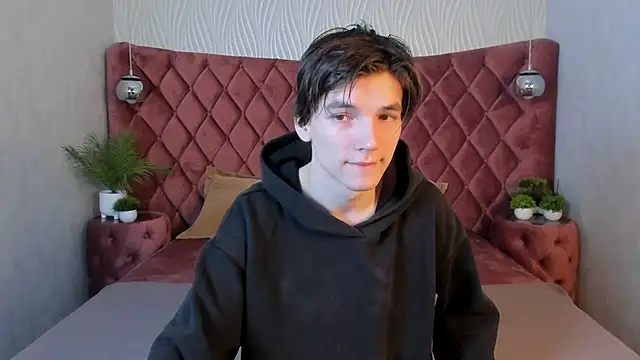 alfred joness online show from November 2025 06:56:02 AM