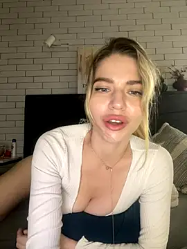 VIOLA-Sweeting online show from October 2025 09:33:01 PM