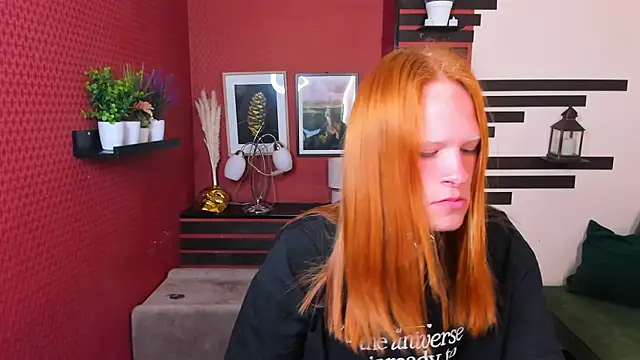 Snapshot of ChloeValentinee chatting on September 2025 09:13:02 AM ChloeValentinee online show from September 2025 09:13:02 AM