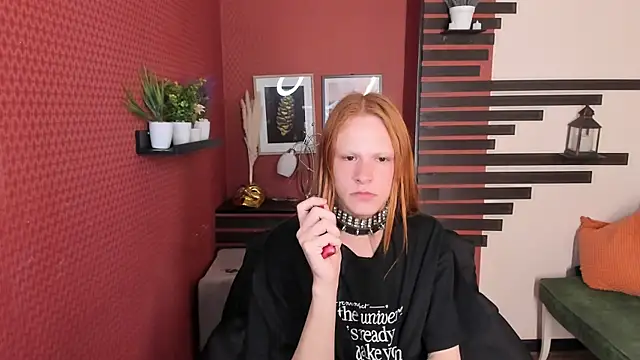 Snapshot of ChloeValentinee chatting on October 2025 10:57:02 AM ChloeValentinee online show from October 2025 10:57:02 AM