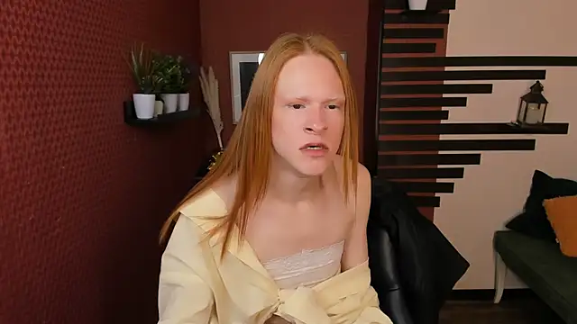 Snapshot of ChloeValentinee chatting on October 2025 12:45:01 PM ChloeValentinee online show from October 2025 12:45:01 PM