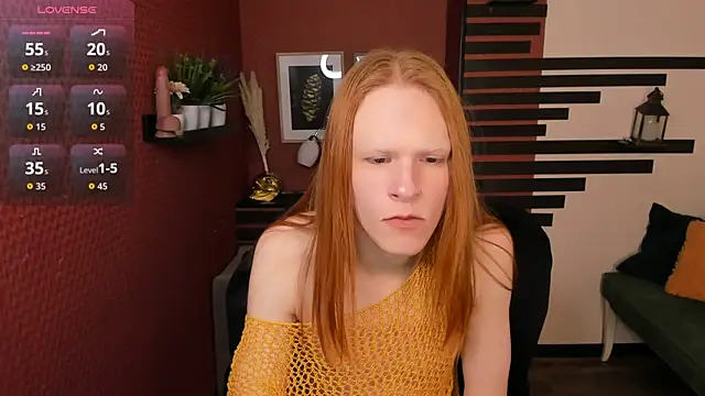 Snapshot of ChloeValentinee chatting on October 2025 09:55:02 AM ChloeValentinee online show from October 2025 09:55:02 AM