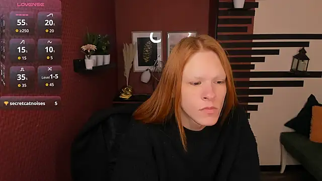 Snapshot of ChloeValentinee chatting on November 2025 12:15:01 PM ChloeValentinee online show from November 2025 12:15:01 PM