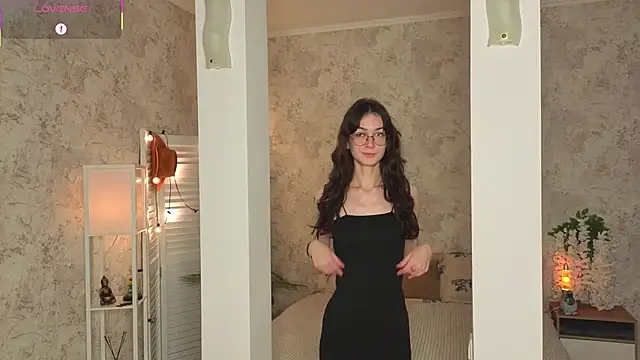 Snapshot of ReneeLippeatt chatting on October 2025 08:40:02 PM ReneeLippeatt online show from October 2025 08:40:02 PM