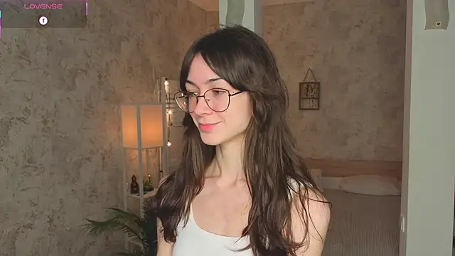 Snapshot of ReneeLippeatt chatting on October 2025 07:41:01 PM ReneeLippeatt online show from October 2025 07:41:01 PM