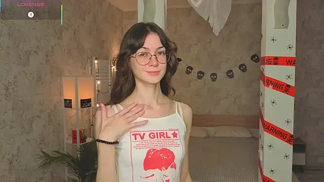 Snapshot of ReneeLippeatt chatting on October 2025 07:26:02 PM ReneeLippeatt online show from October 2025 07:26:02 PM