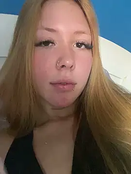 Snapshot of Ayla_wiens chatting on September 2025 03:02:01 PM Ayla wiens online show from September 2025 03:02:01 PM