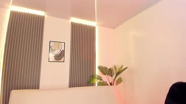 amaraa lewiis online show from October 2025 12:12:02 PM