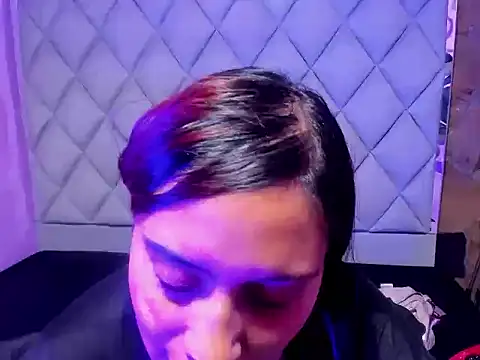 CarlaWhatson18 online show from September 2025 01:03:01 PM