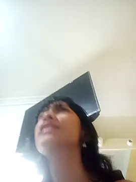 xoxo milk online show from October 2025 04:48:02 PM