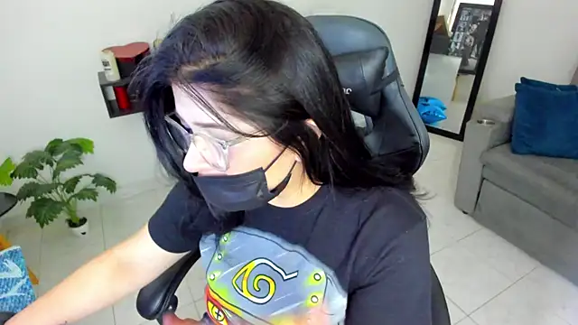 Miel 82 online show from October 2025 12:26:02 PM