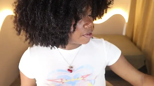 kehlannis  online show from October 2025 08:18:01 PM