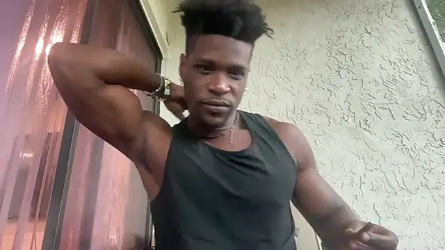 MrDaddyBlackNi9e online show from October 2025 12:13:02 PM