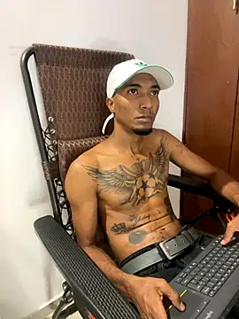 stronganddelicious online show from September 2025 11:08:01 PM