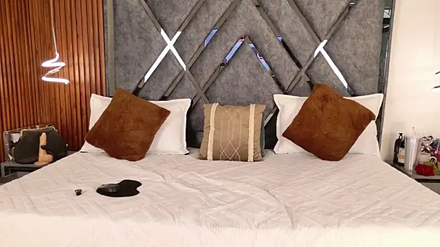 Snapshot of Dafne__Ruiz chatting on October 2025 01:55:02 PM Dafne Ruiz online show from October 2025 01:55:02 PM