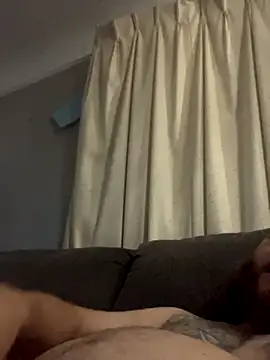 Snapshot of nowandthe chatting on October 2025 06:23:02 AM nowandthe online show from October 2025 06:23:02 AM