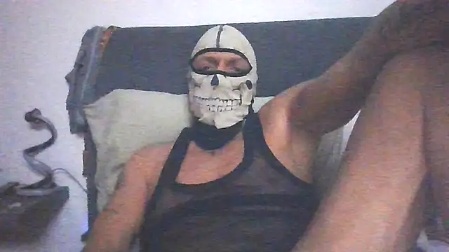 Snapshot of Argo1972 chatting on November 2025 01:26:02 AM Argo1972 online show from November 2025 01:26:02 AM