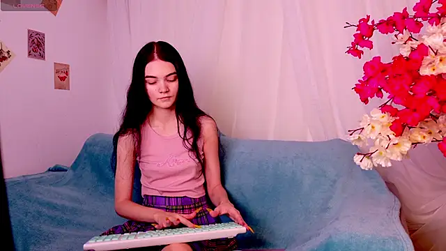 Snapshot of chatting on October 2025 06:12:01 AM online show from October 2025 06:12:01 AM