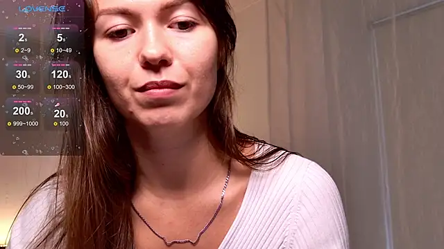 Snapshot of EllaCanny chatting on October 2025 06:11:02 AM EllaCanny online show from October 2025 06:11:02 AM