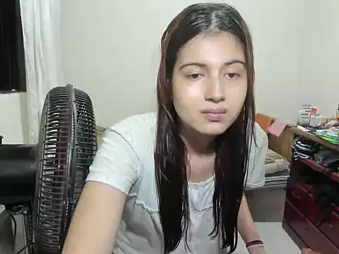 Snapshot of Mirage_Sertori chatting on November 2025 02:11:01 AM Mirage Sertori online show from November 2025 02:11:01 AM