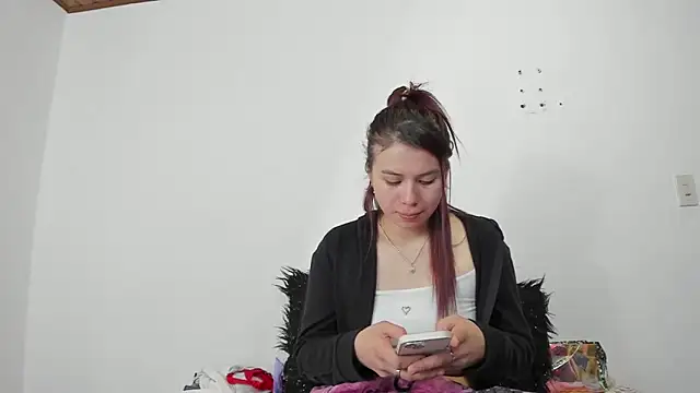 Valen tina online show from September 2025 01:46:01 PM