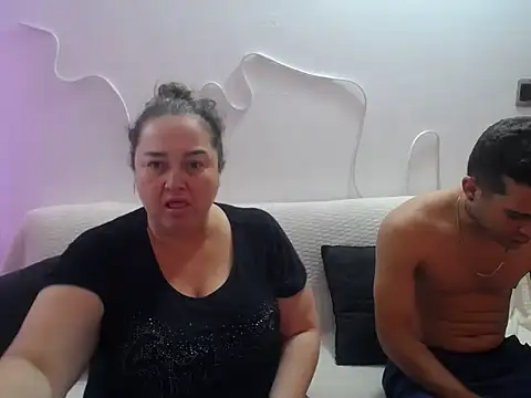 Sexo salvaje brutal online show from September 2025 03:59:02 PM