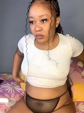 Snapshot of BlackBarbieX23 chatting on October 2025 08:40:02 PM BlackBarbieX23 online show from October 2025 08:40:02 PM