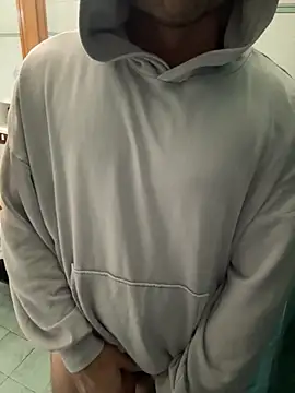 Snapshot of giovan2020 chatting on October 2025 04:41:02 PM giovan2020 online show from October 2025 04:41:02 PM