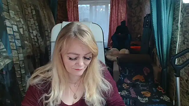 Sweet-blonde online show from November 2025 10:36:02 AM