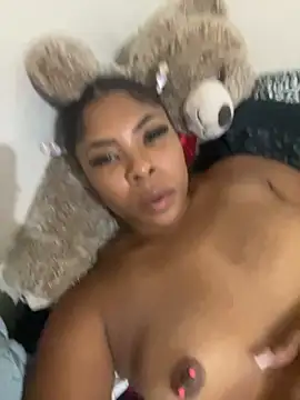 Rexylovee online show from September 2025 10:22:02 PM