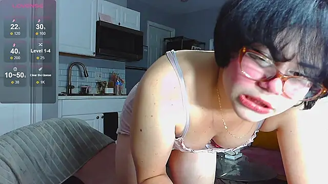 LunaMilav online show from October 2025 02:53:01 AM