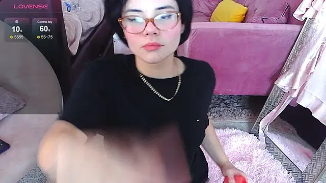 LunaMilav online show from October 2025 12:03:01 AM