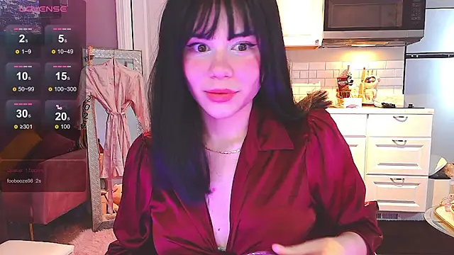 LunaMilav online show from November 2025 01:48:02 AM