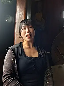 helenzz online show from November 2025 01:39:01 AM