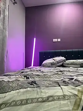 Snapshot of Zola_Nooryi chatting on September 2025 08:47:02 PM Zola Nooryi online show from September 2025 08:47:02 PM