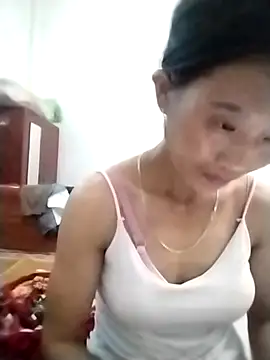 Snapshot of abigail-00 chatting on October 2025 10:15:01 AM abigail-00 online show from October 2025 10:15:01 AM