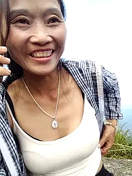 Snapshot of abigail-00 chatting on November 2025 08:02:02 AM abigail-00 online show from November 2025 08:02:02 AM